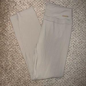 Gym Shark Whitney Simmons Large